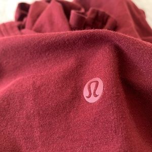 Lululemon tee shirt